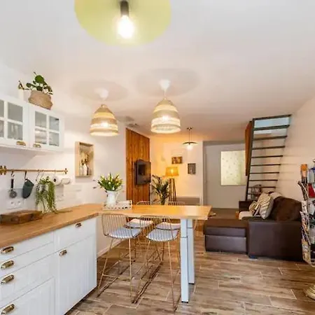 Semesterbostad Chaleureuse Maisonnette Montreuil-Bellay